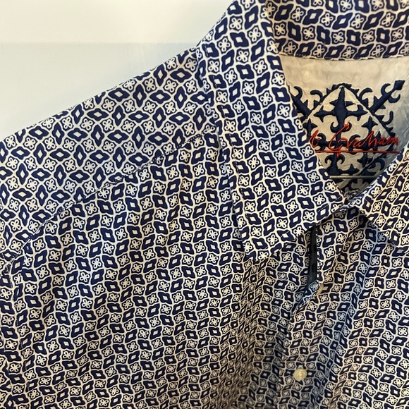 Robert Graham Blue and White Dress Shirt - Picture 6 of 8